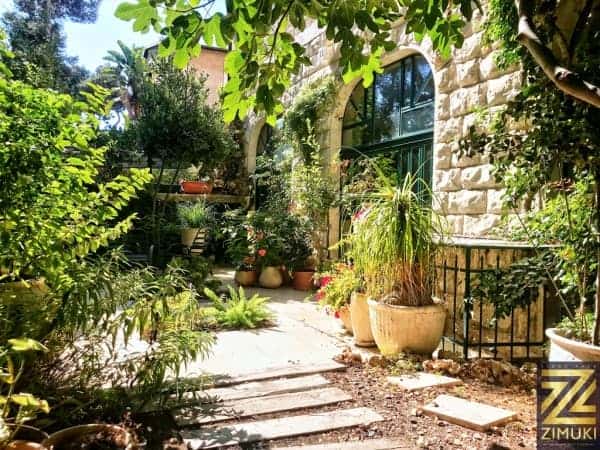 Garden apartment in an Historical house for sale in Jerusalem