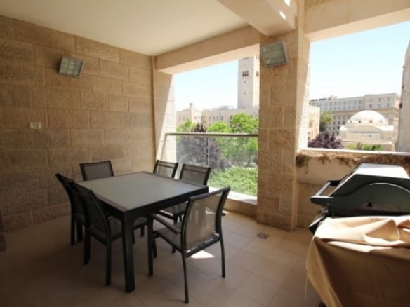 King David crown - luxury apartment in jerusalem