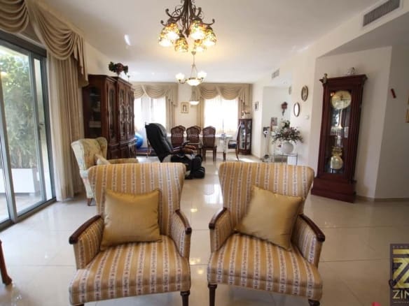 Baka.156sqm.apt.forsale