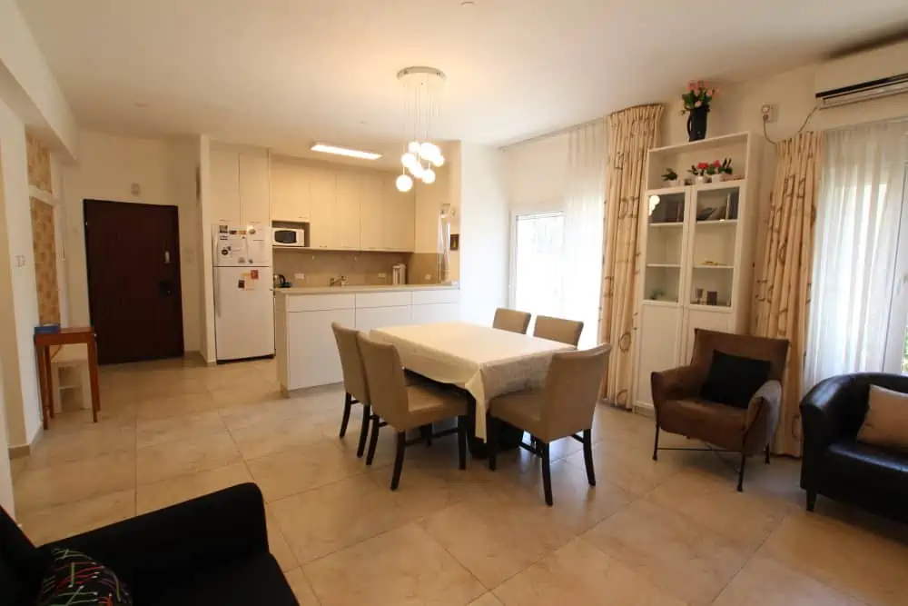 Shmuel.Hanagid.st.2br.airbnb.apt1089 Shmuel.Hanagid.st.2br.airbnb.apt