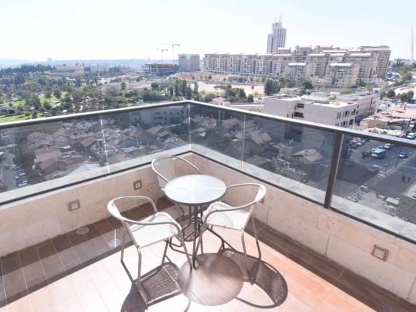 FOR SALE LUXURY 4 BEDROOMS.NACHLAOT.SHUK