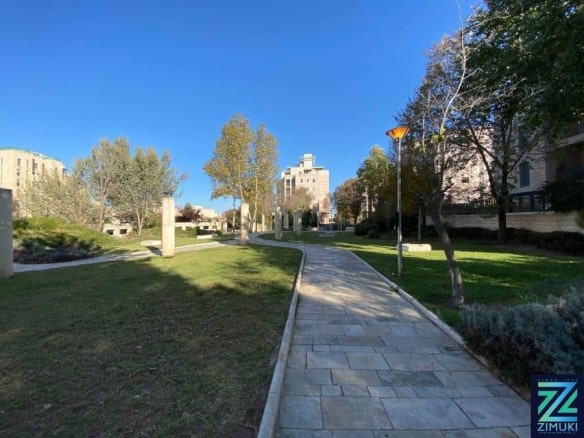 Gad.Tudesky.new.Arnona.2br.apt.for sale