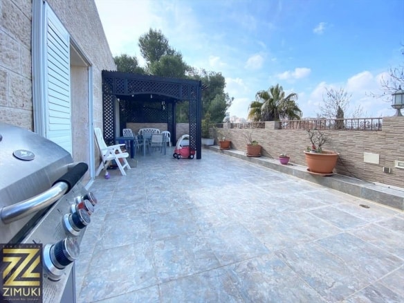 140 sqm Penthouse on Hatayasim street for sale