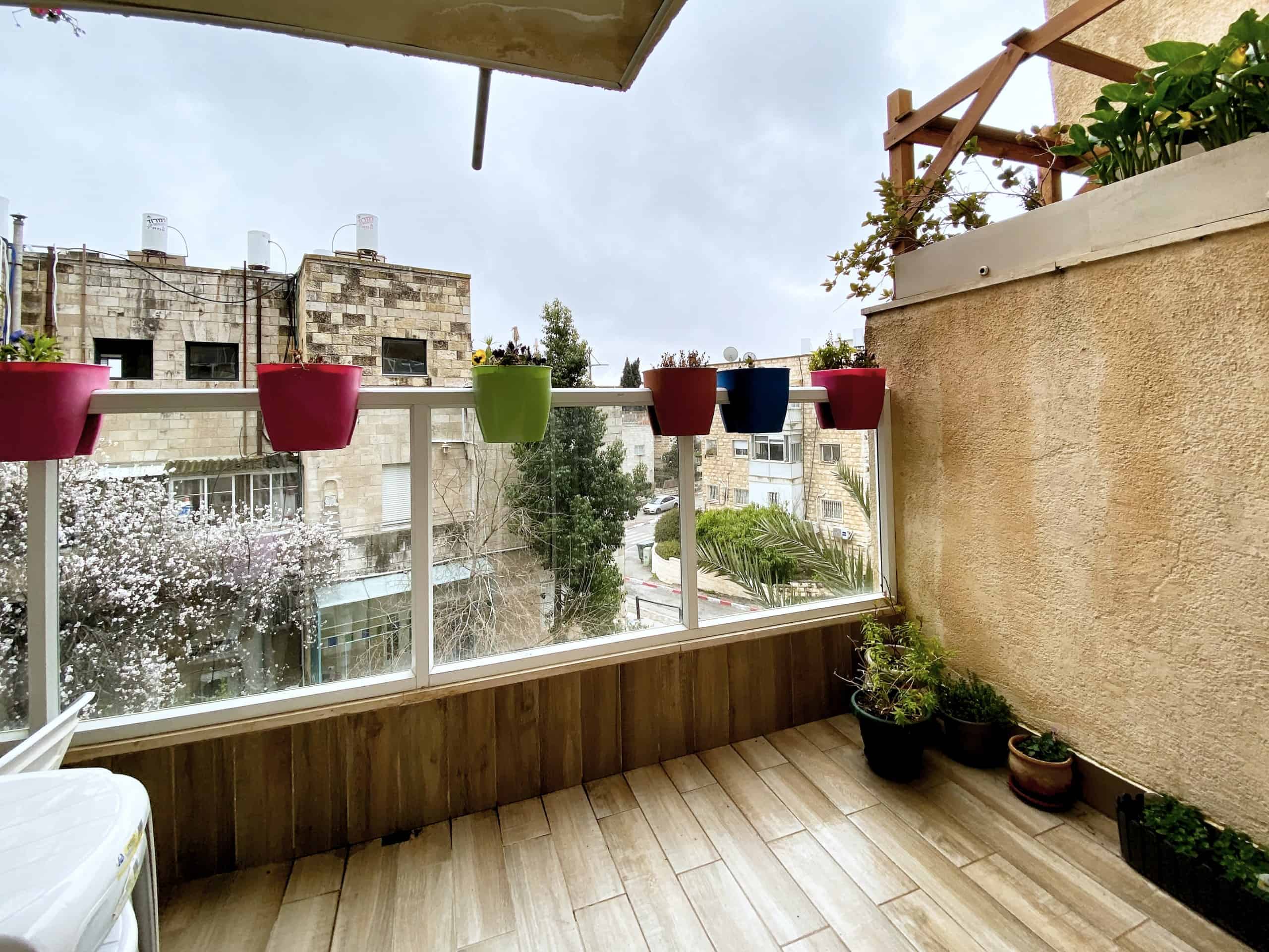 למכירה ברחוב הפלמח 5 חדרים
