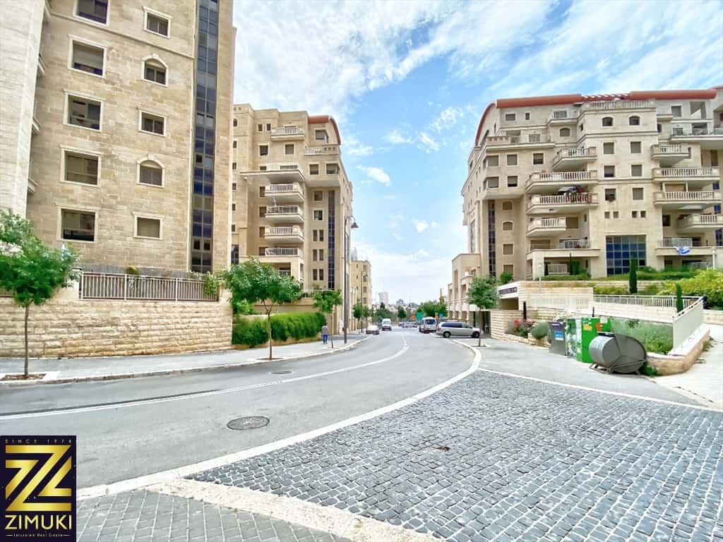 Zevulun Hammer .street.Jerusalem