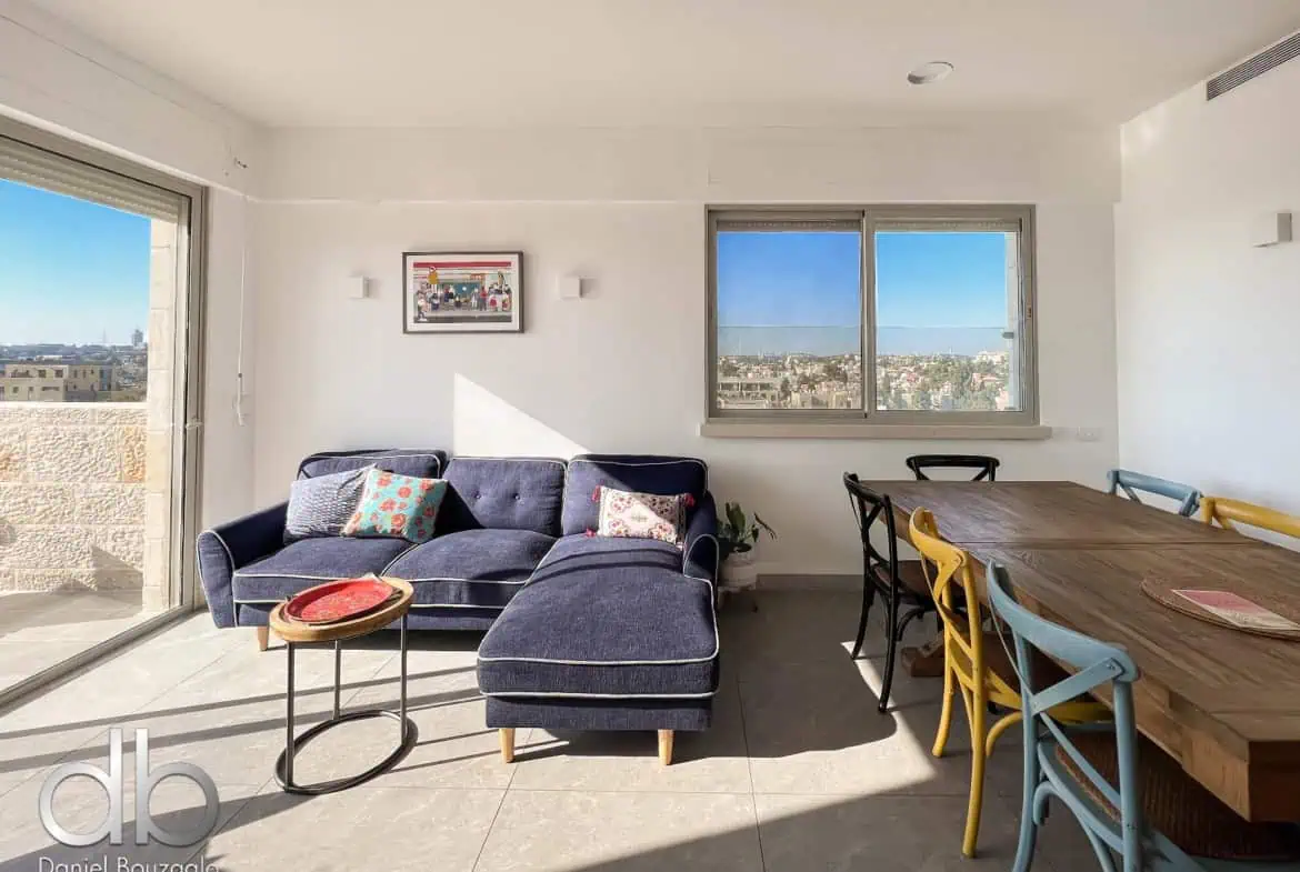 Baka penthouse On Gad street