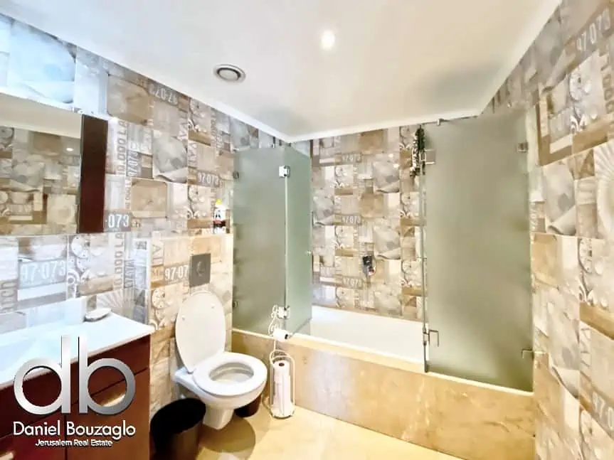 Jerusalem.Of.Gold.2br.re-sale