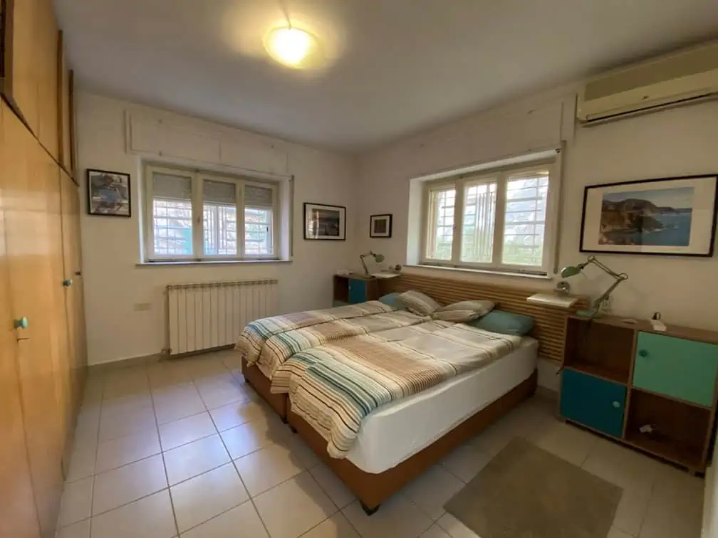 Kat.tet.BeNovember.st.airbnb (3) Kat.tet.BeNovember.st.airbnb