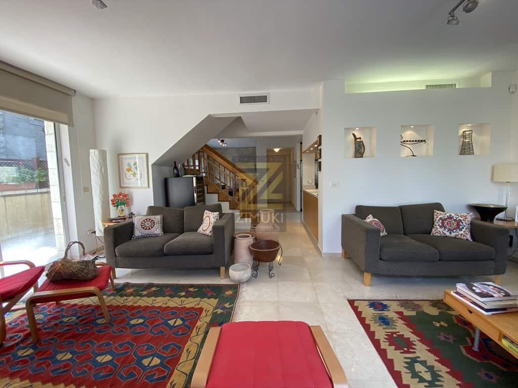 Mini.Penthouse.FOr.sale.in.Baka.by.Harakevet.Road