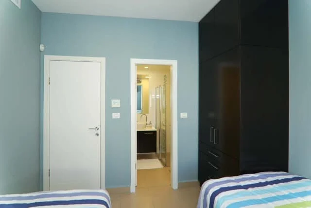 Balfor corner of bartenura street - mini penthouse