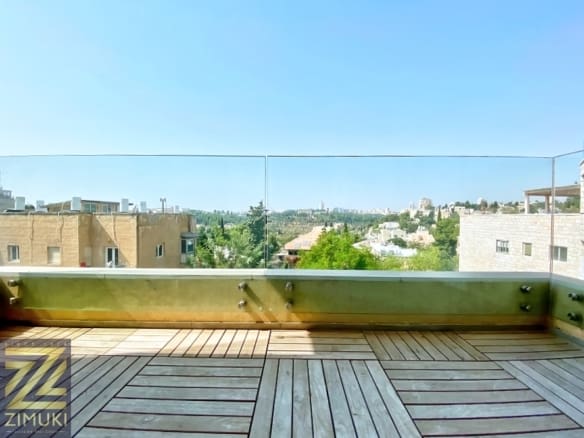 Harav.Berlin.street.3br.view