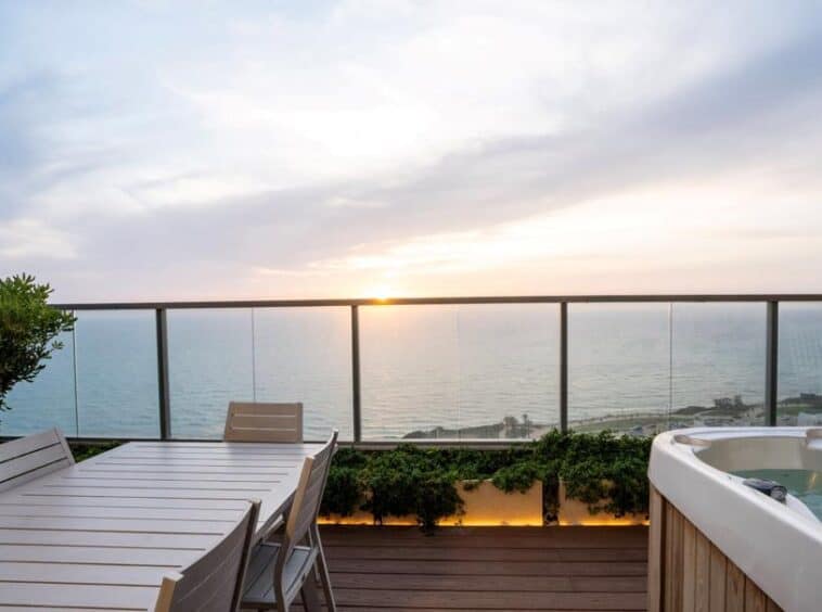 Penthouse.on.the.sea.of.Netanya.for.sale