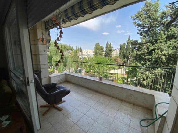 120sqm 3 bedrooms for sale in Rechavia