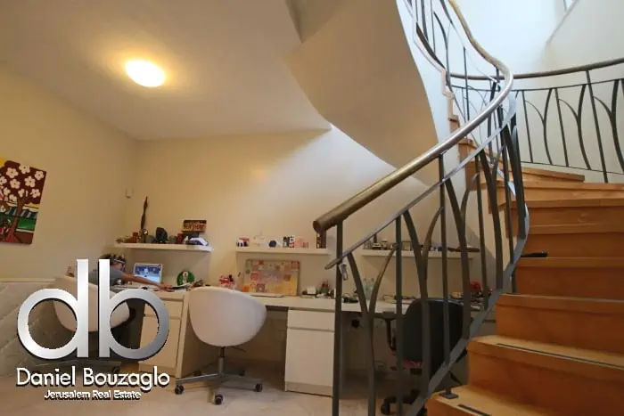 German.Colony.Penthouse near Hartman institution
