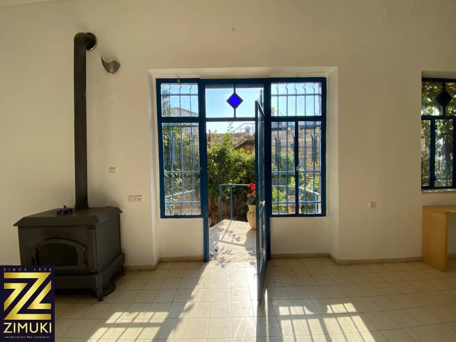 Abu.tor.Large.garden.apt.for.sale.arab.house