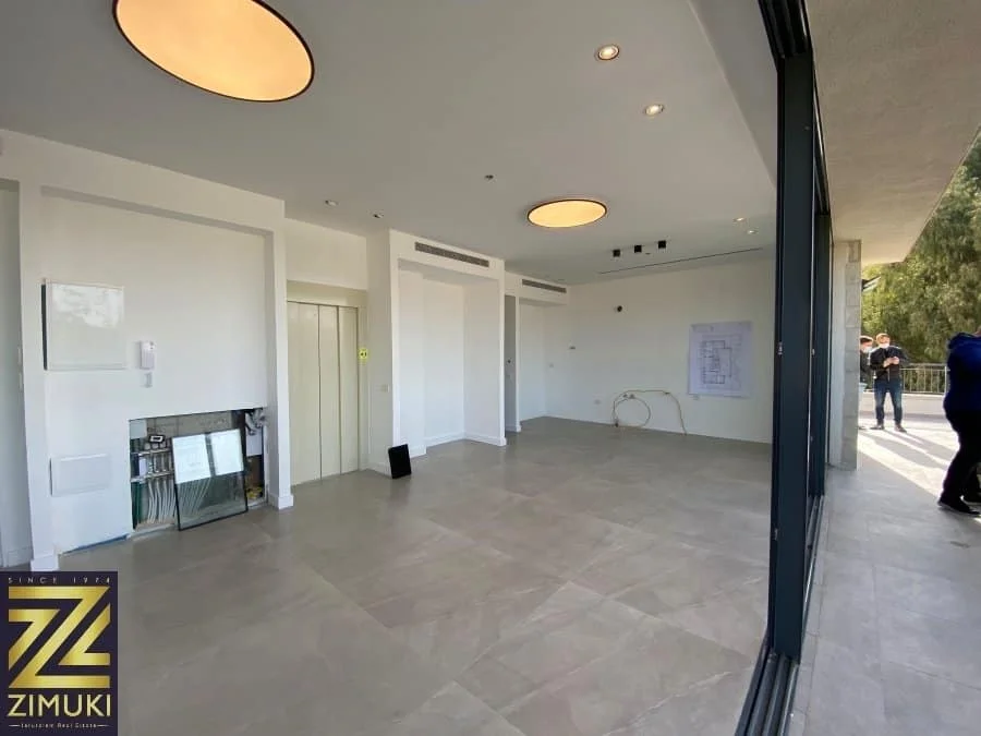 Yehoshfat Street.Penthouse.4saleI