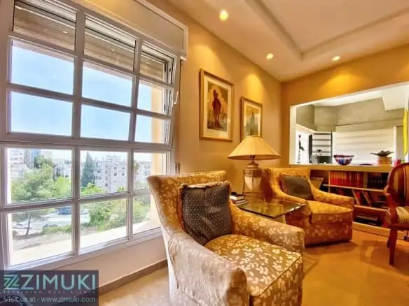 Mendel Mocher Sfarim street Re-sale