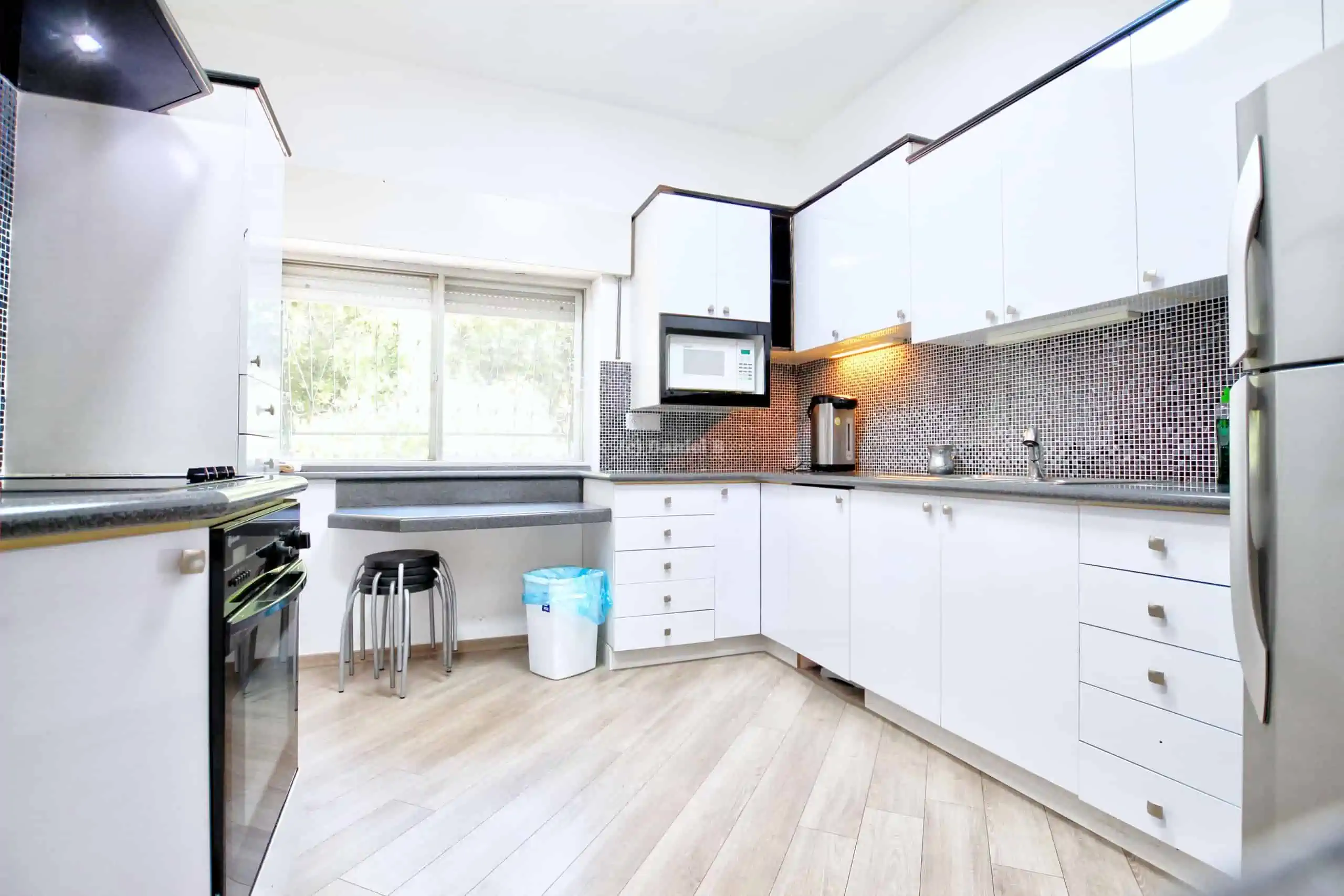 Garden.APartment.Jabotisnky.Jerusalem