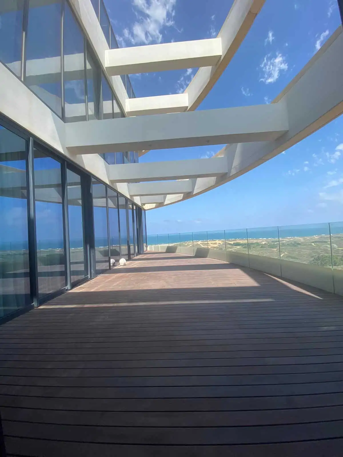 פרוייקט בלו תל אביב קומה שלמה למכירה