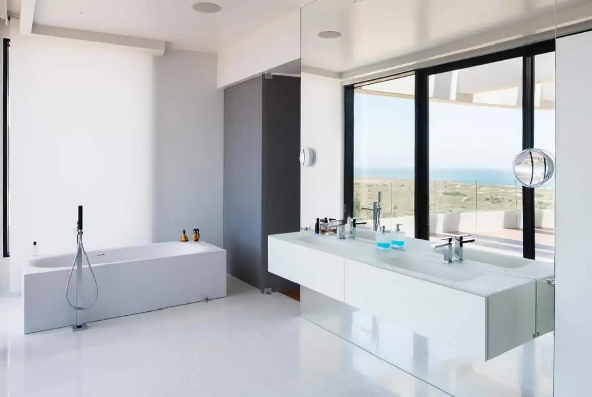 פרוייקט בלו תל אביב קומה שלמה למכירה