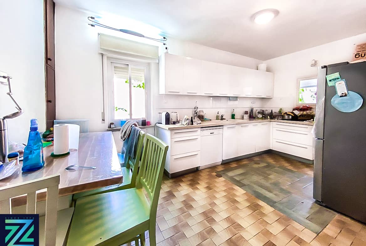 Penthouse on Beni Batira for sale - JLM