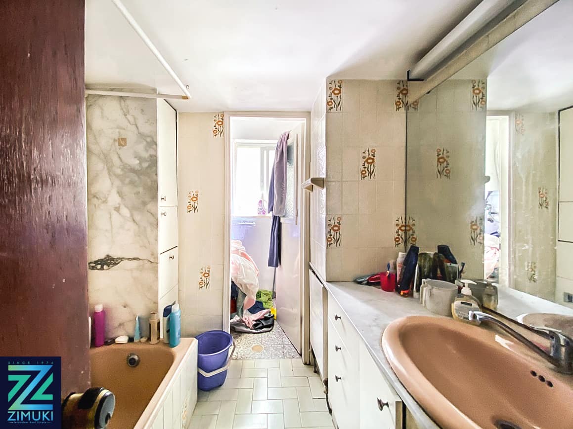 Penthouse on Beni Batira for sale - JLM