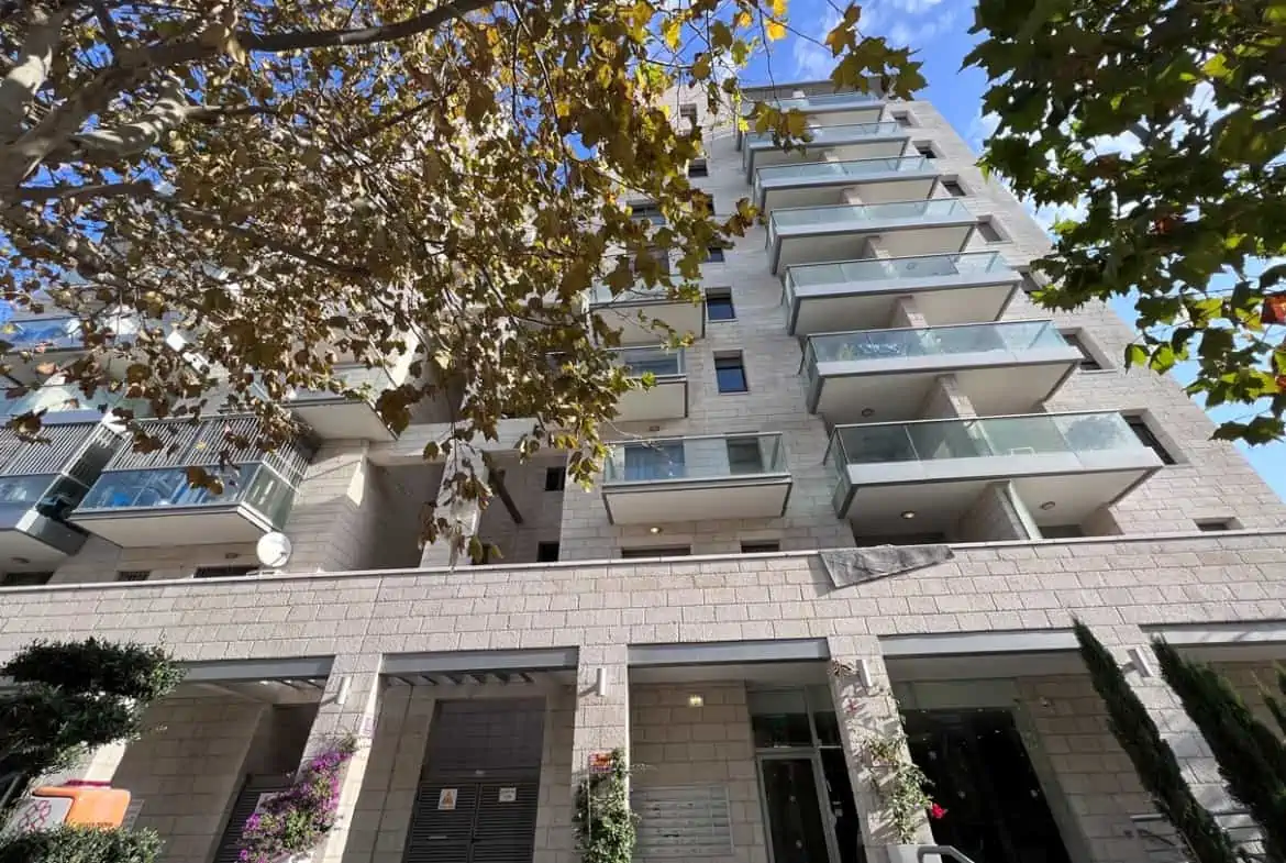 Harav.Agan.street.Penthouse.resale