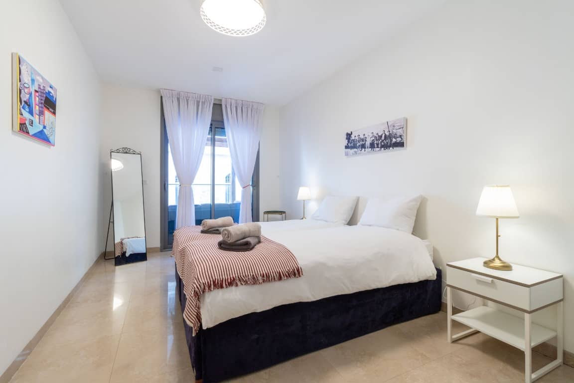 Harav.Kook7.3br.resale