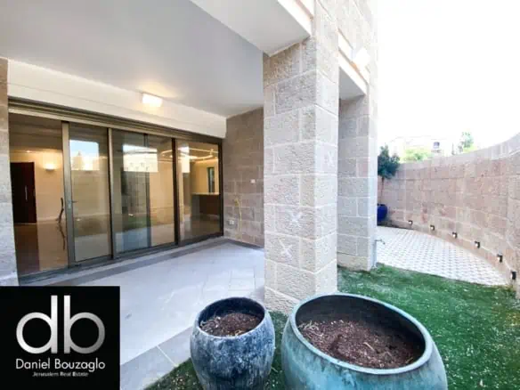 David.crown.Garden.duplex.apt