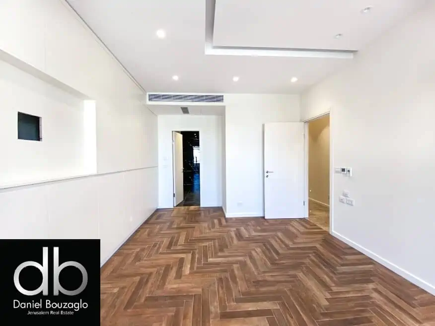 David.crown.Garden.duplex.apt