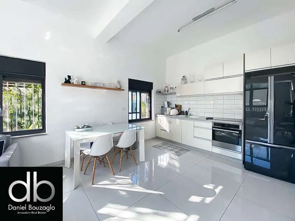 Hilldshaymer.2br.renovated.for