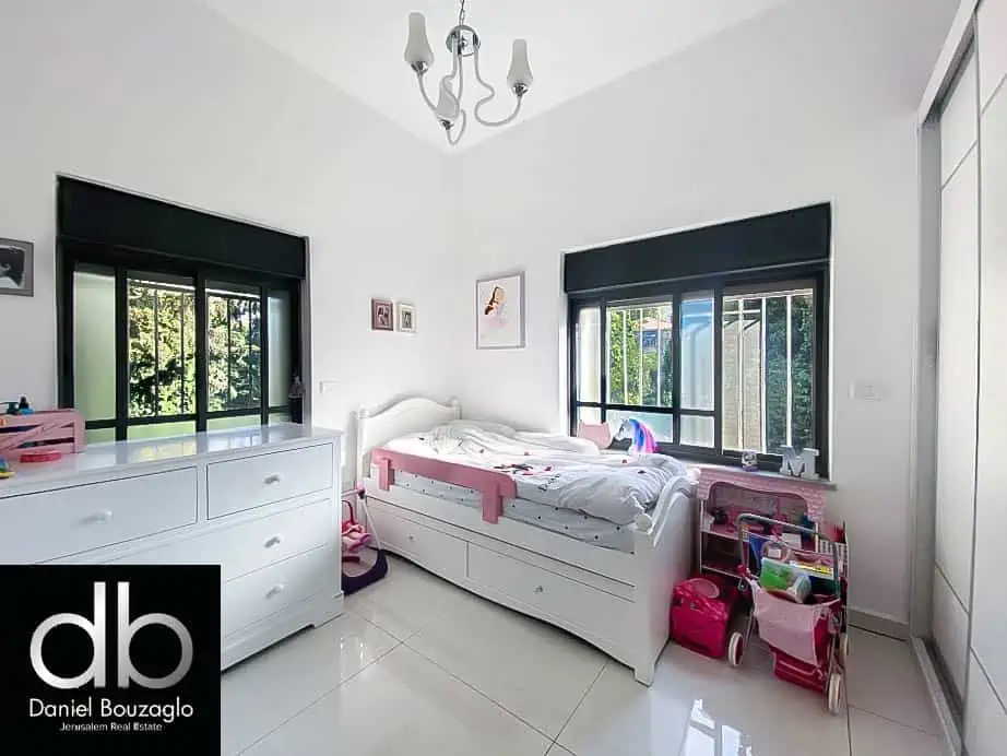 Hilldshaymer.2br.renovated.for