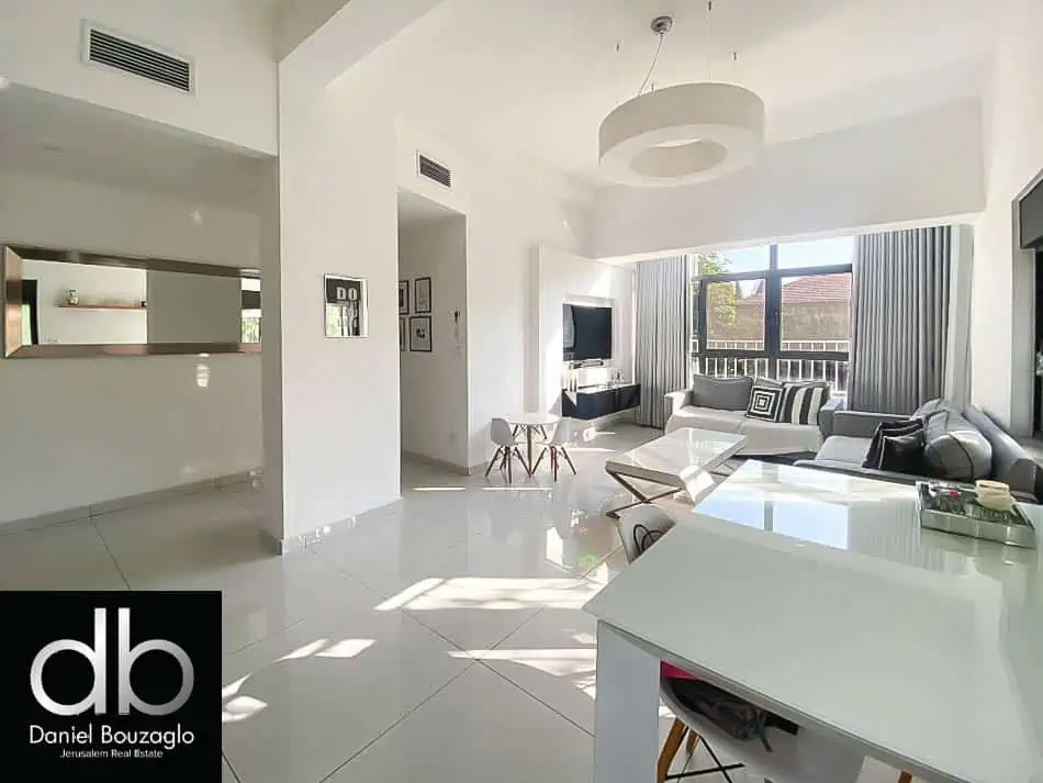 Hilldshaymer.2br.renovated.for