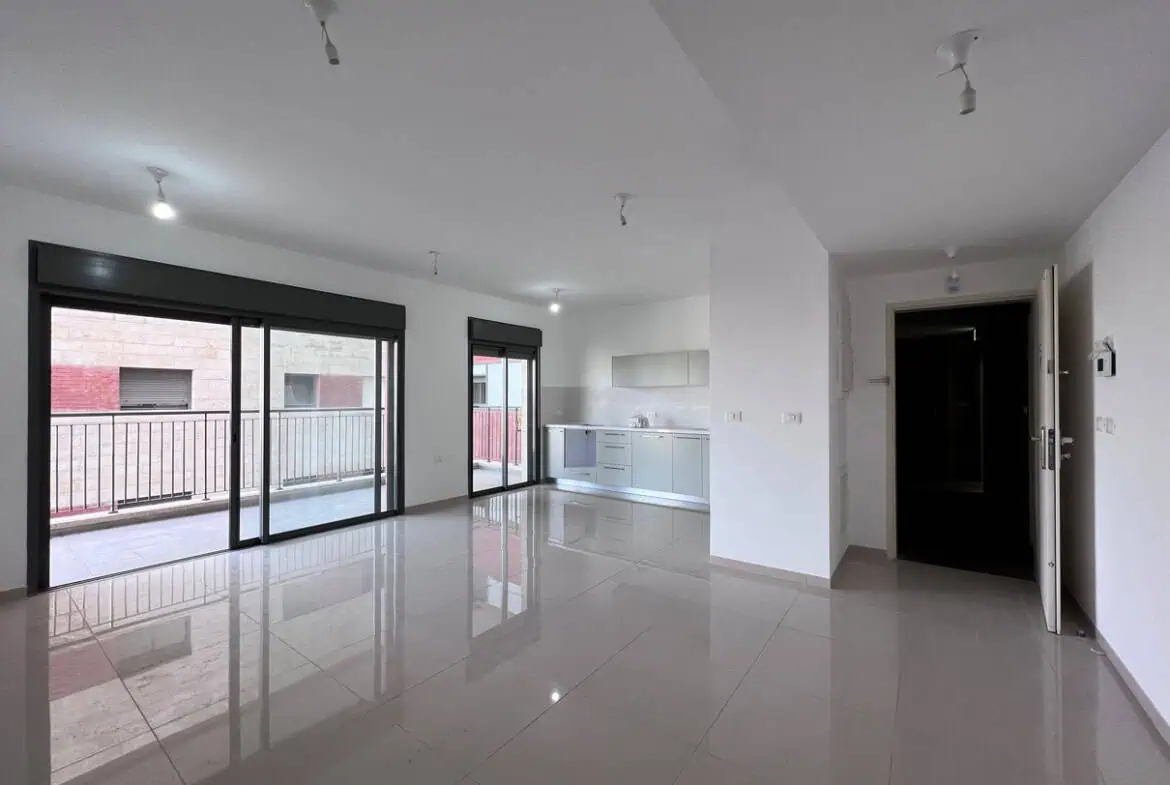 וולטר אבלס נוף ילדות 3 חדרים