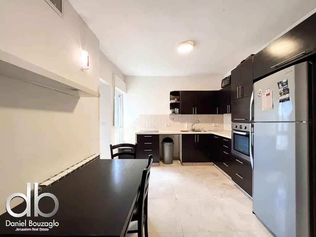Hamalitz.street.3.5br.rental