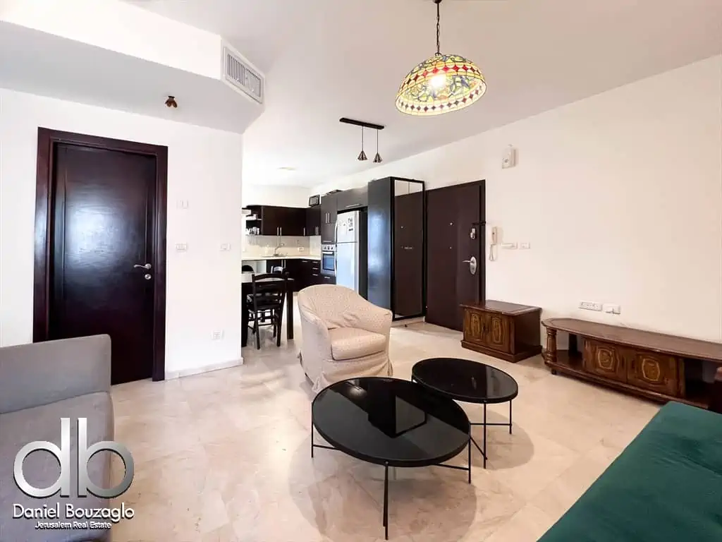 Hamalitz.street.3.5br.rental