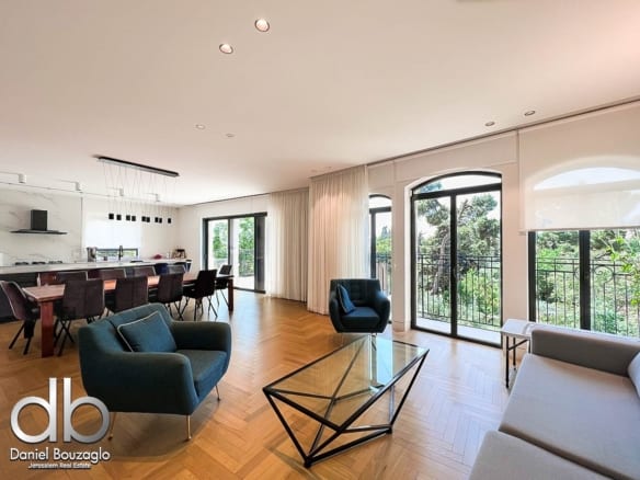 Luxury205sqm.rental.German