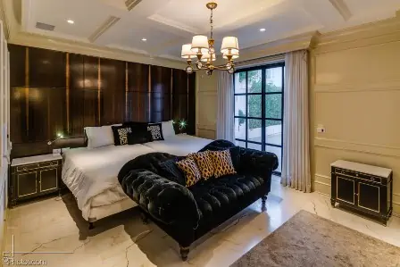 PRIVATE.HOUSE.RECHAVIA