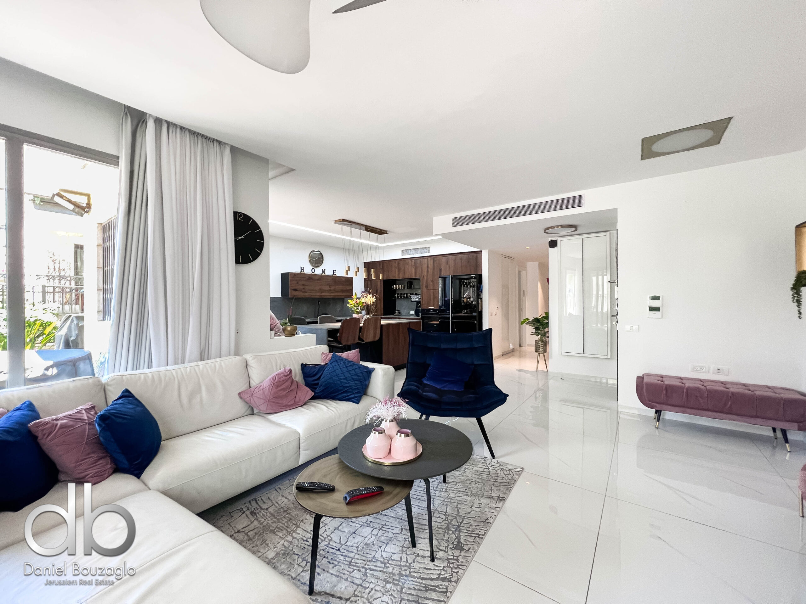 Hashofet Chaim Cohen Garden Apt for sale