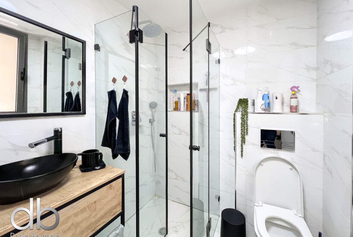 Hashofet Chaim Cohen Garden Apt-2 Hashofet Chaim Cohen Garden Apt for sale