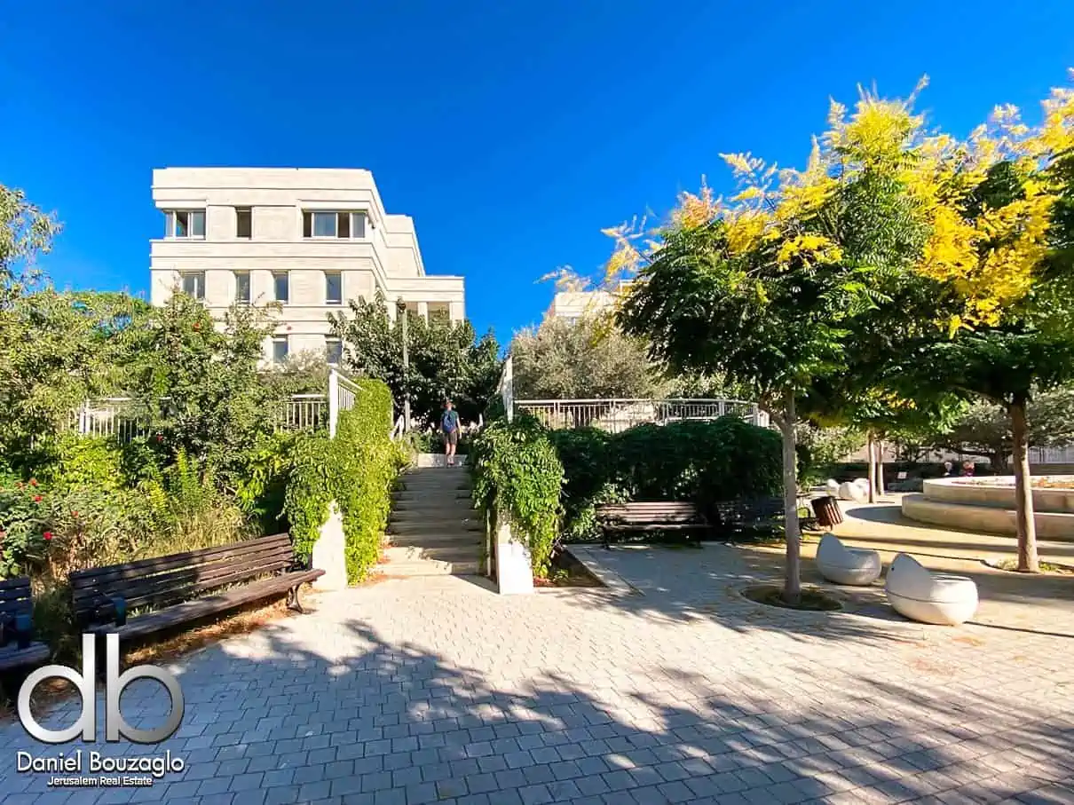 ParkEight.Penthouse.with (24) ParkEight.Penthouse.with