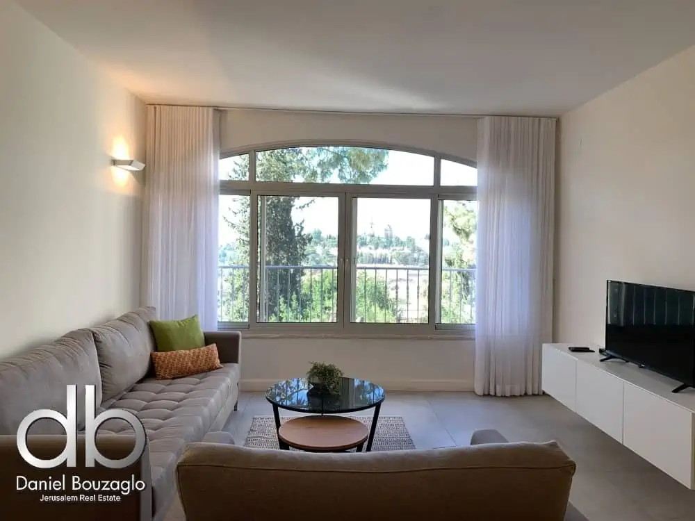 Aminadav.st.abu-tor.jerusalem.3br.rental