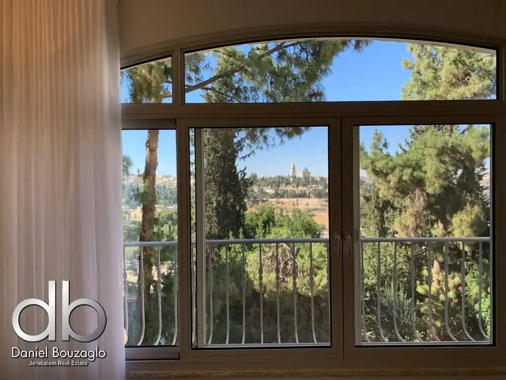 Aminadav.st.abu-tor.jerusalem.3br.rental