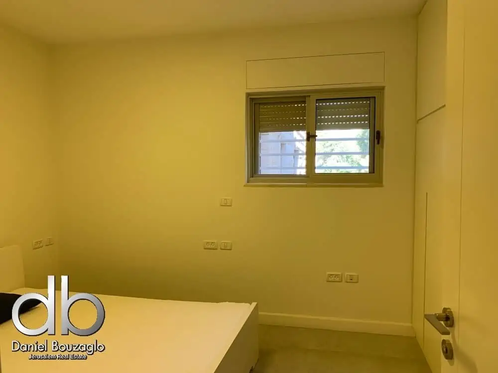 Aminadav.st.abu-tor.jerusalem.3br.rental