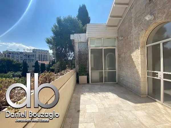 PENTHOUSE FOR SALE IN A TEMPLAR HOUSE – GERMAN COLONY