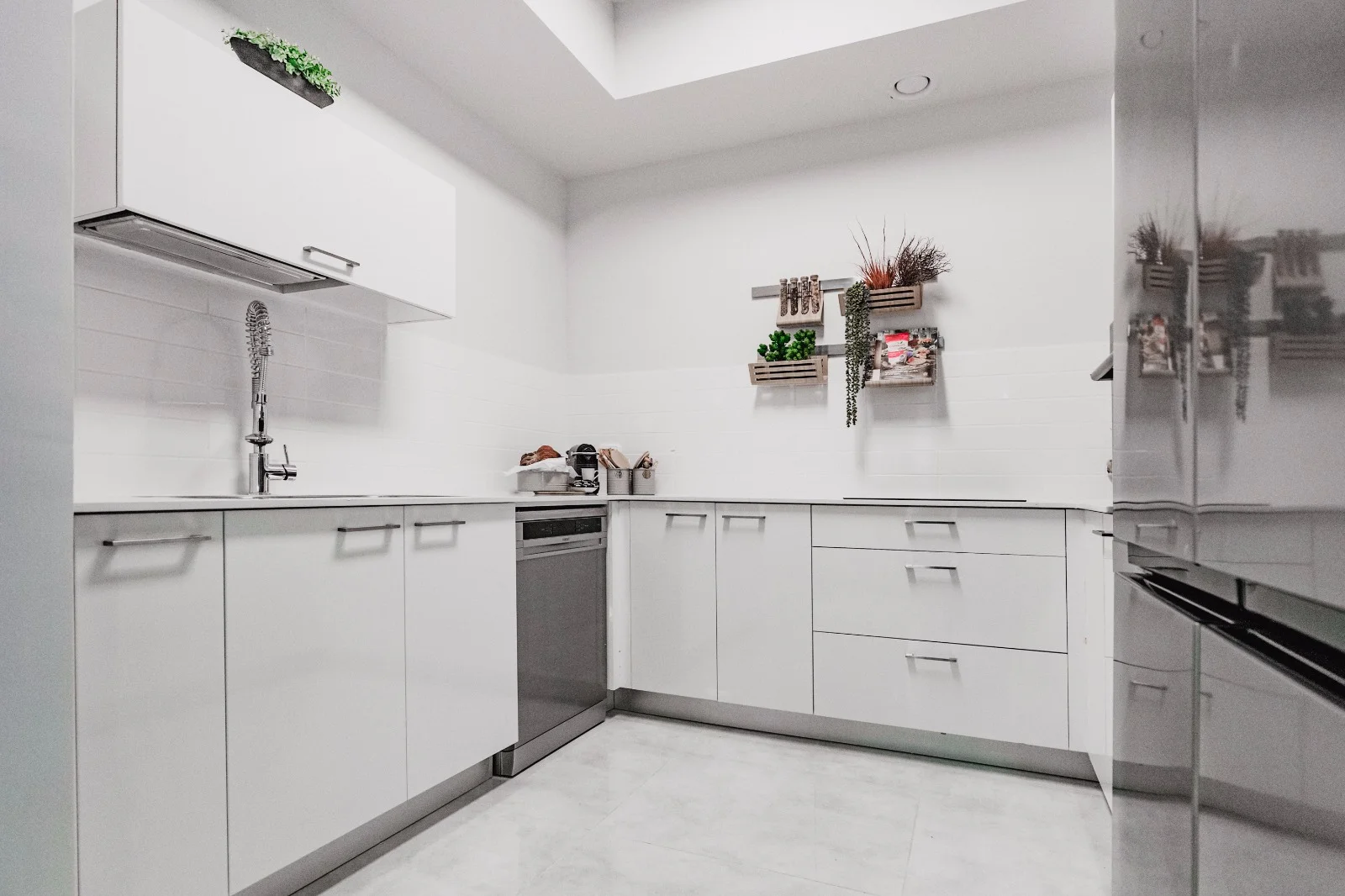 JTOWER.3BR.RESALE
