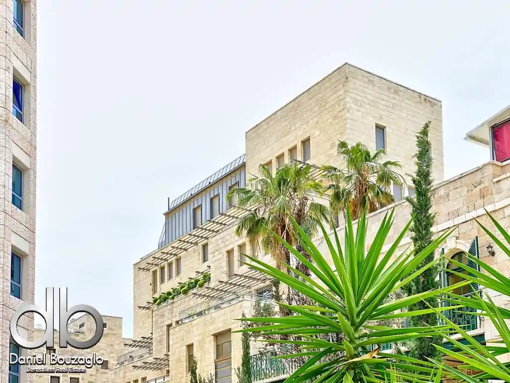 Rabbi.Akiva.street.Penthouse