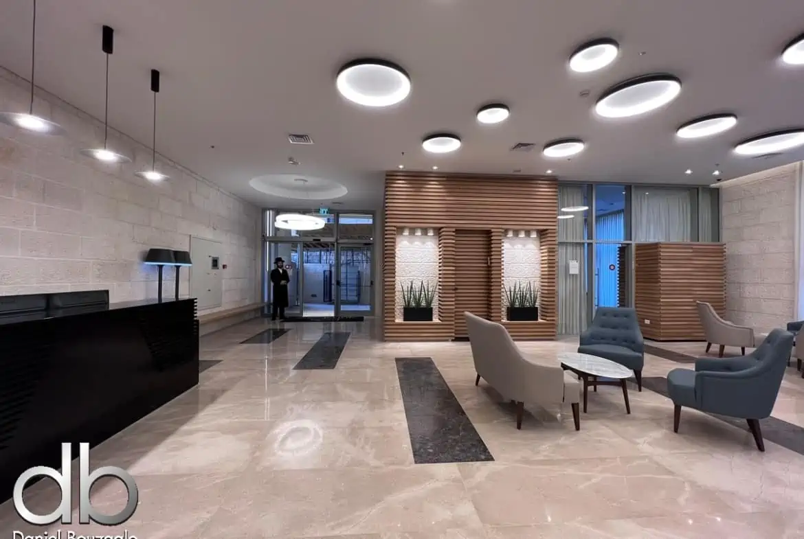 Shalem.Tower.Minipenthouse