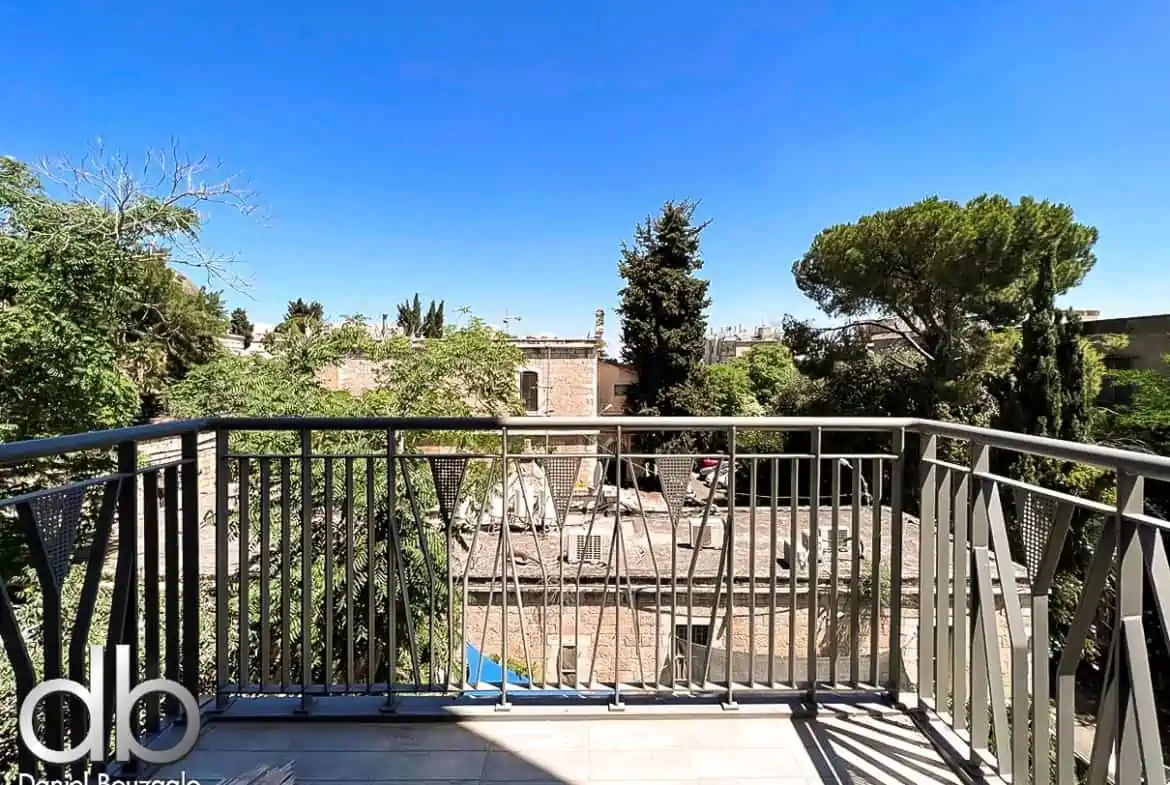 Shirat Haneviim 3br resale