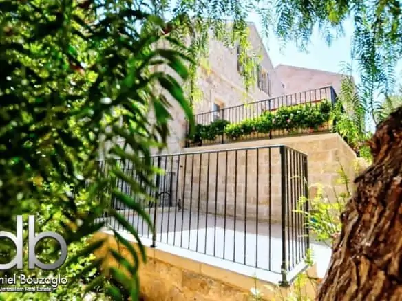 Villa.for.sale.Cremieux.street